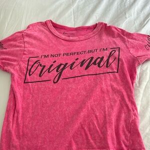 Pink tshirt